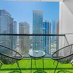 Waves- Cozy 1Br Lakefront Stay In Jlt
