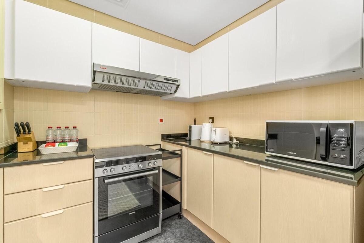 Apartment Waves- Cozy 1br Lakefront In Jlt *