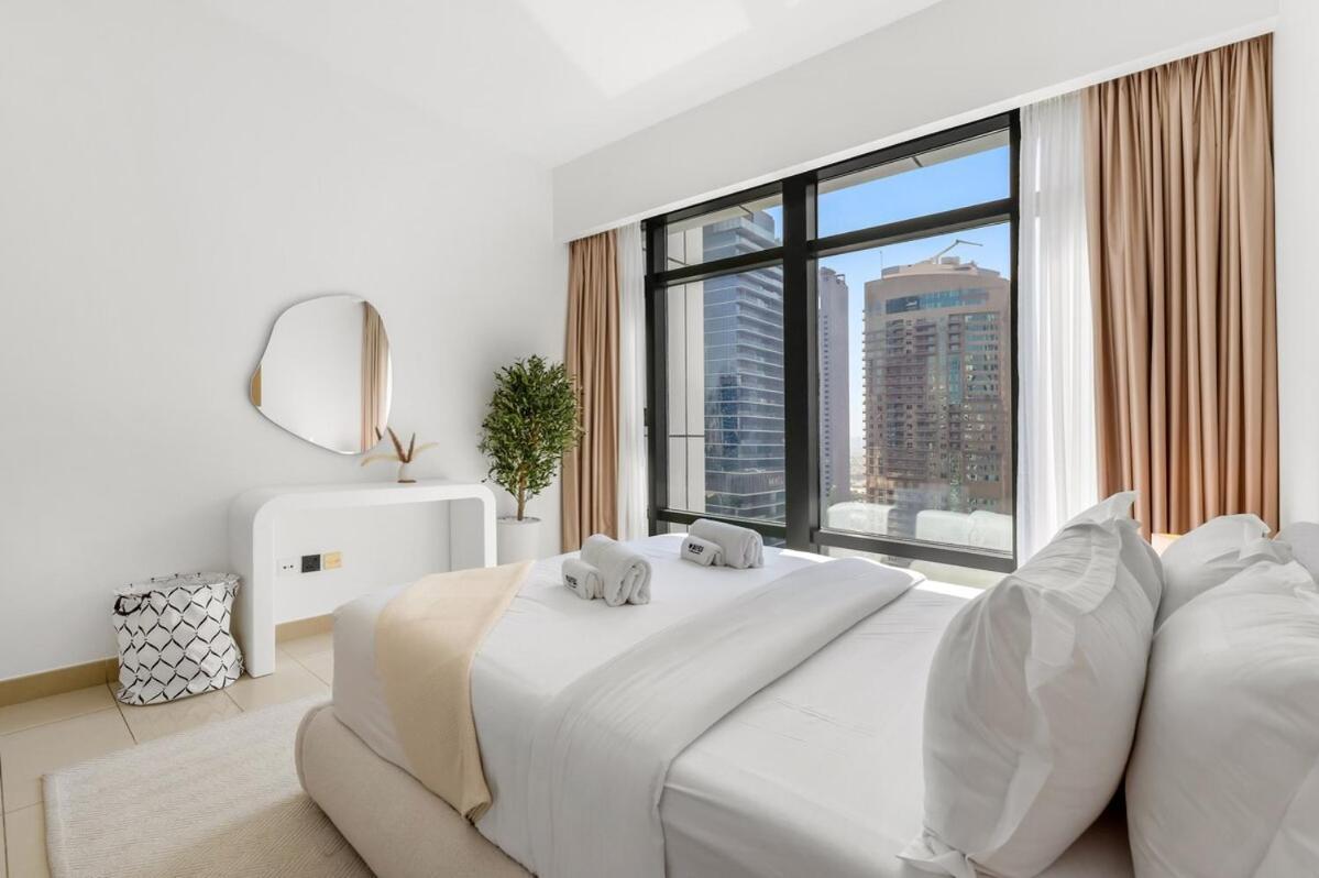 Apartment Waves- Cozy 1br Lakefront In Jlt *